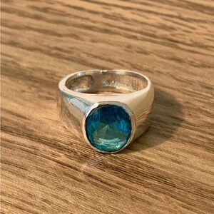 Silver Signet Ring w/Blue Topaz SZ 5